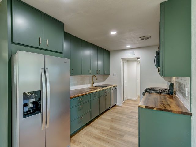 1727 Callejon Emilia, Santa Fe, NM 87501