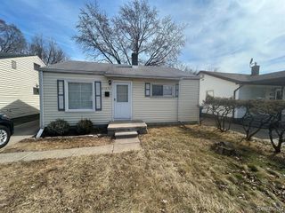 21076 Atlantic Avenue, Warren, MI 48091