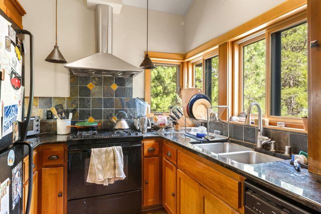 12261 Prosser Dam Road, Truckee, CA 96161