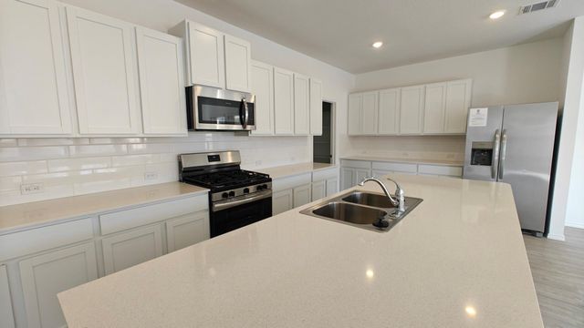 106 Arbordale ST, Georgetown, TX 78628