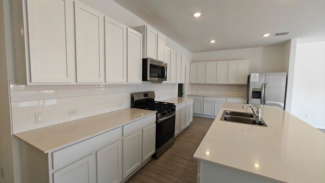 106 Arbordale ST, Georgetown, TX 78628