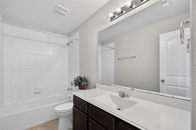 12507 Lake Portal Drive, Houston, TX 77047