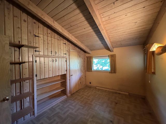 10117 N Greenview DRIVE, Mequon, WI 53092