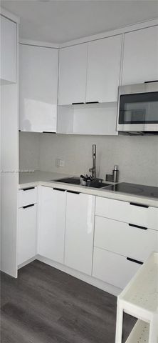 7904 West Dr 606, North Bay Village, FL 33141