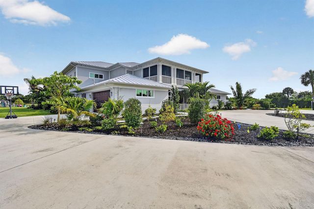 2985 SW Trailside Path, Stuart, FL 34997