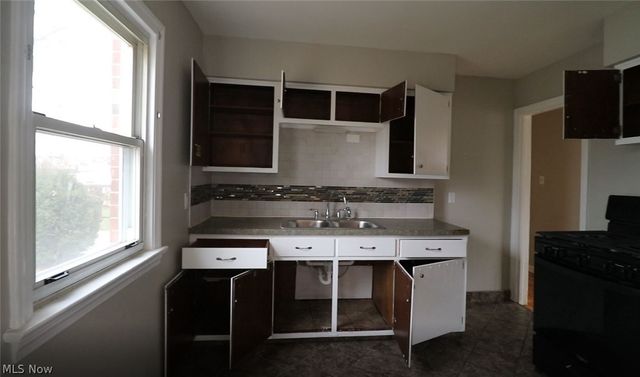 3106 Brookdale Avenue, Parma, OH 44134