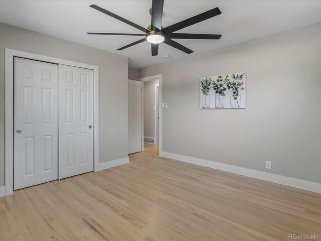 7296 Avrum Dr, Denver, CO 80221