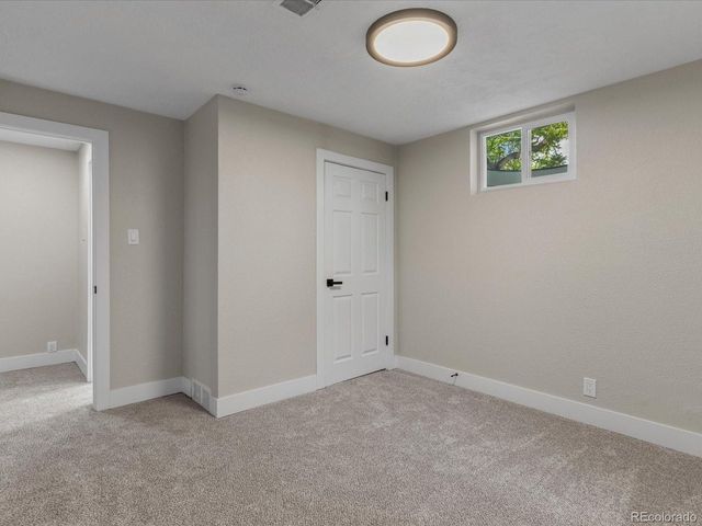 7296 Avrum Dr, Denver, CO 80221