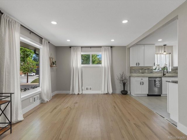 7296 Avrum Dr, Denver, CO 80221