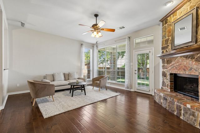8728 Dayton Drive, Lantana, TX 76226