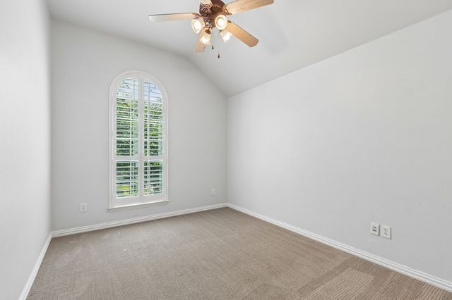 8728 Dayton Drive, Lantana, TX 76226