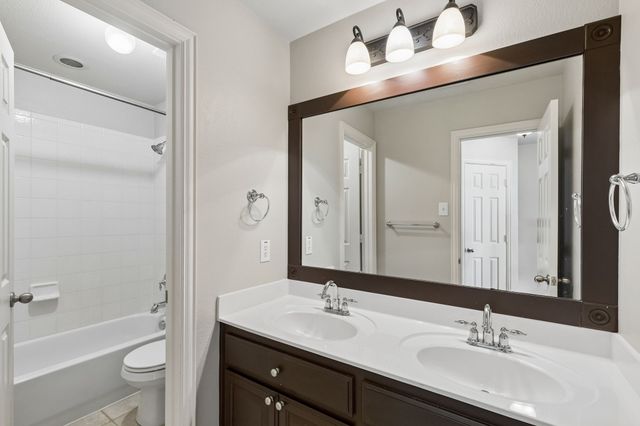 8728 Dayton Drive, Lantana, TX 76226