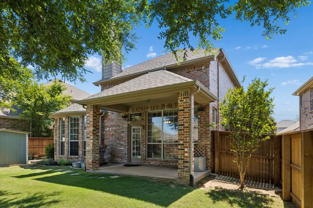 8728 Dayton Drive, Lantana, TX 76226