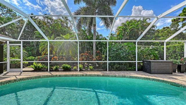 5220 SUNNYDALE CIRCLE S, Sarasota, FL 34233