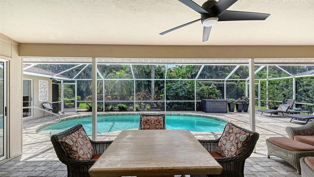 5220 SUNNYDALE CIRCLE S, Sarasota, FL 34233
