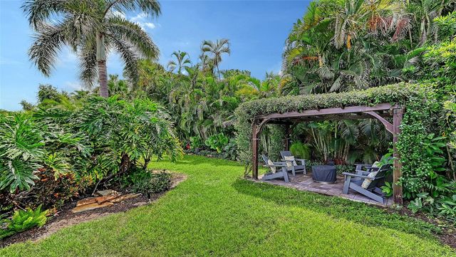 5220 SUNNYDALE CIRCLE S, Sarasota, FL 34233