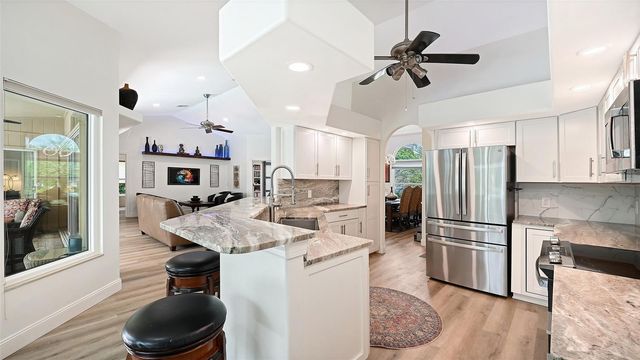5220 SUNNYDALE CIRCLE S, Sarasota, FL 34233