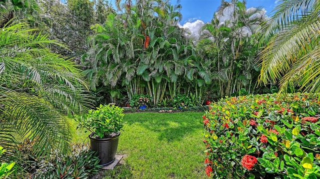 5220 SUNNYDALE CIRCLE S, Sarasota, FL 34233