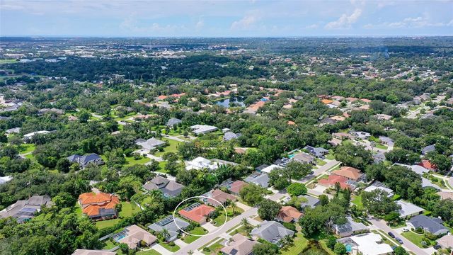5220 SUNNYDALE CIRCLE S, Sarasota, FL 34233