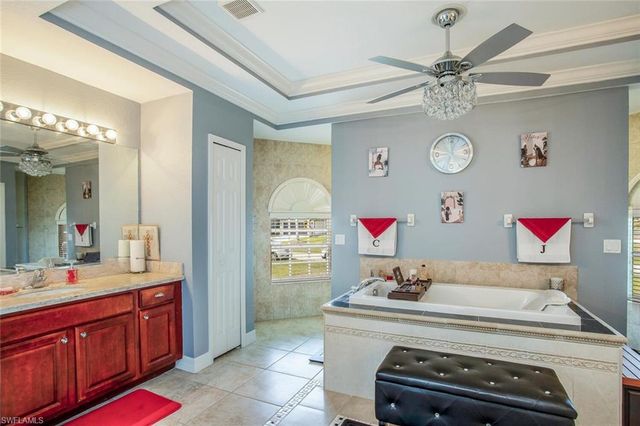 1915 NE 23rd AVE, Cape Coral, FL 33909