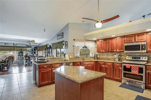 1915 NE 23rd AVE, Cape Coral, FL 33909