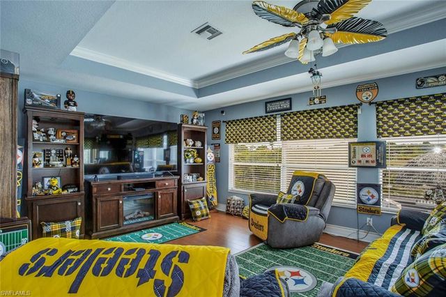 1915 NE 23rd AVE, Cape Coral, FL 33909