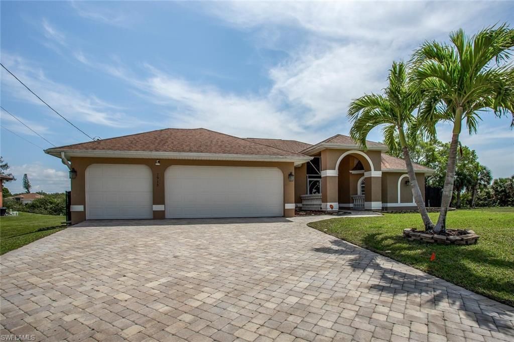 1915 NE 23rd AVE, Cape Coral, FL 33909