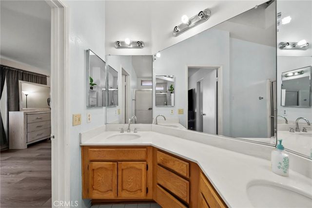 2654 Regal Court, Lancaster, CA 93535