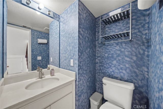 2654 Regal Court, Lancaster, CA 93535