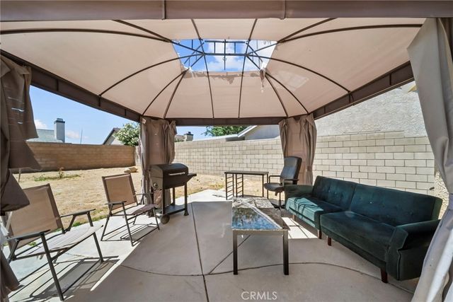 2654 Regal Court, Lancaster, CA 93535