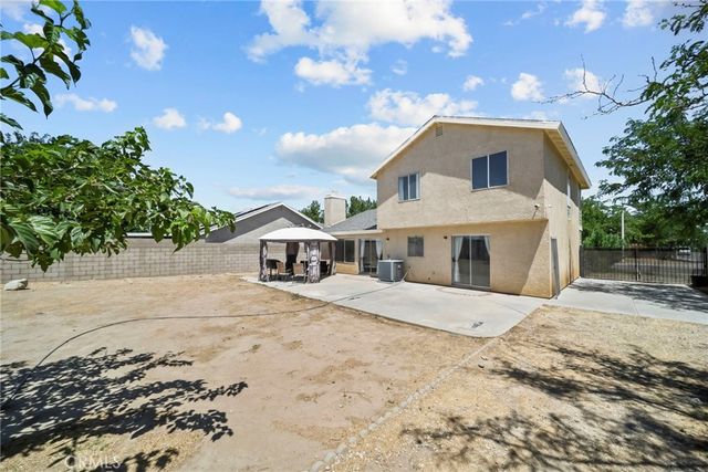 2654 Regal Court, Lancaster, CA 93535