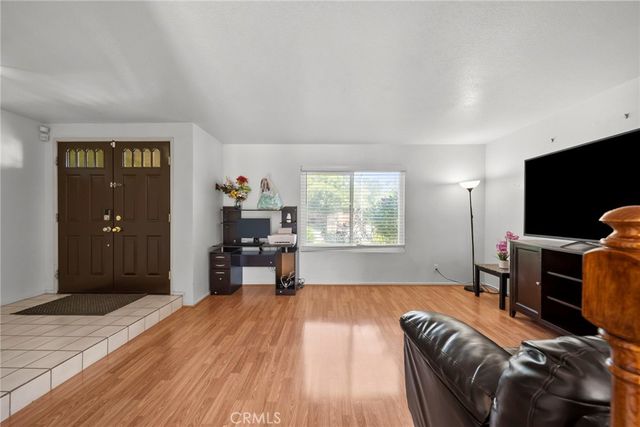 2654 Regal Court, Lancaster, CA 93535