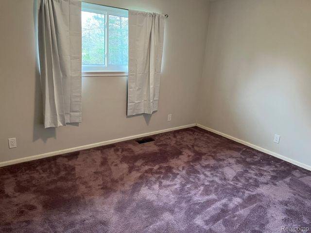 33426 Harlan Drive, Farmington Hills, MI 48331