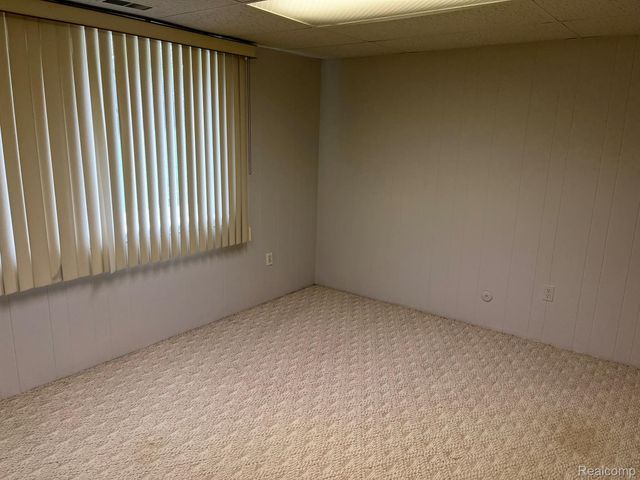 33426 Harlan Drive, Farmington Hills, MI 48331