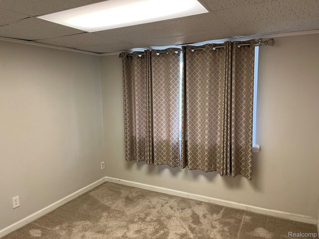 33426 Harlan Drive, Farmington Hills, MI 48331