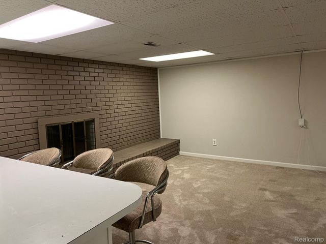 33426 Harlan Drive, Farmington Hills, MI 48331