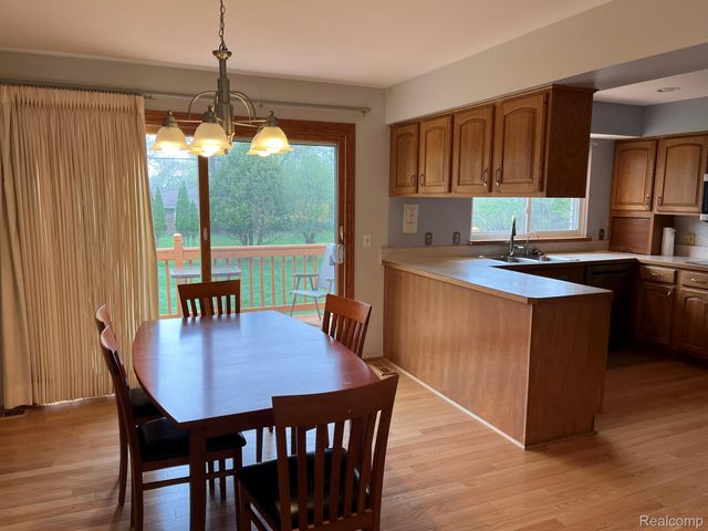 33426 Harlan Drive, Farmington Hills, MI 48331