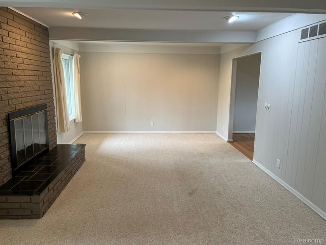 33426 Harlan Drive, Farmington Hills, MI 48331