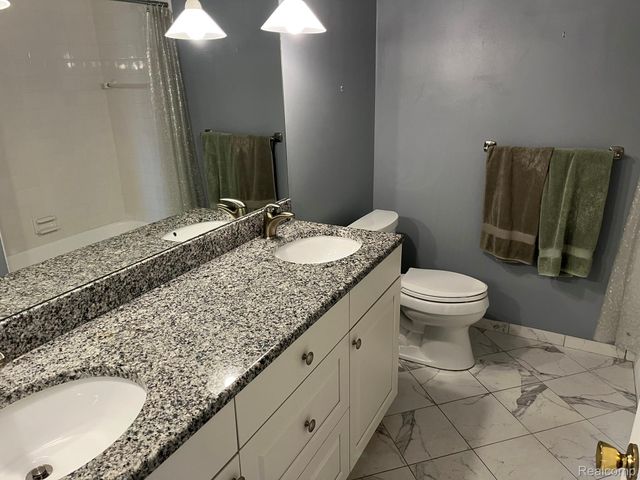 33426 Harlan Drive, Farmington Hills, MI 48331