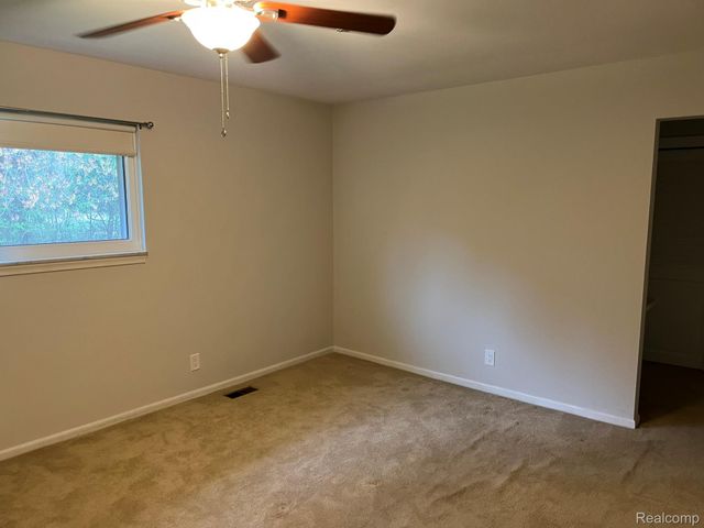 33426 Harlan Drive, Farmington Hills, MI 48331