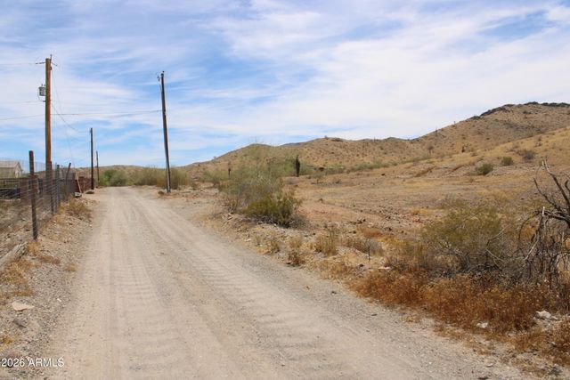 394x W Sunrise Avenue -, Laveen, AZ 85339