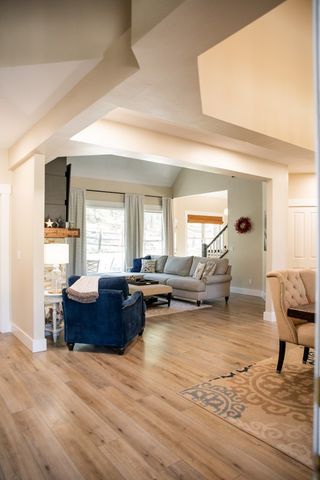 32 Sumac Lane, Los Alamos, NM 87544