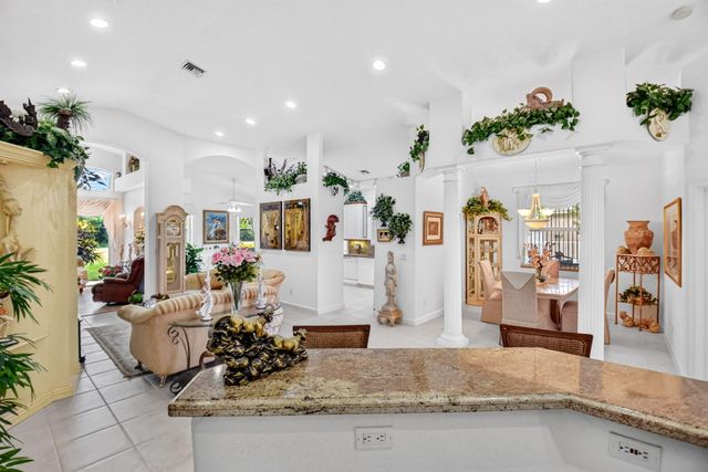6330 Westchester Club Drive N, Boynton Beach, FL 33437