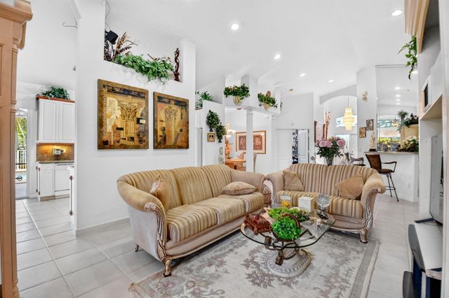 6330 Westchester Club Drive N, Boynton Beach, FL 33437