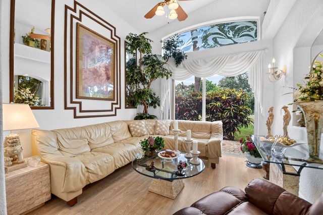 6330 Westchester Club Drive N, Boynton Beach, FL 33437