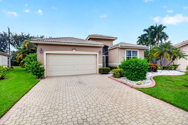 6330 Westchester Club Drive N, Boynton Beach, FL 33437