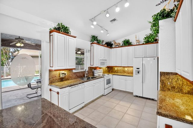 6330 Westchester Club Drive N, Boynton Beach, FL 33437