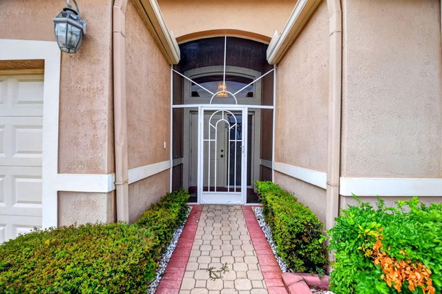 6330 Westchester Club Drive N, Boynton Beach, FL 33437