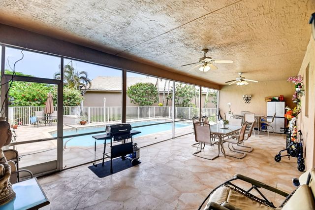 6330 Westchester Club Drive N, Boynton Beach, FL 33437