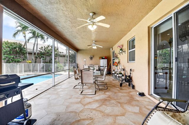 6330 Westchester Club Drive N, Boynton Beach, FL 33437
